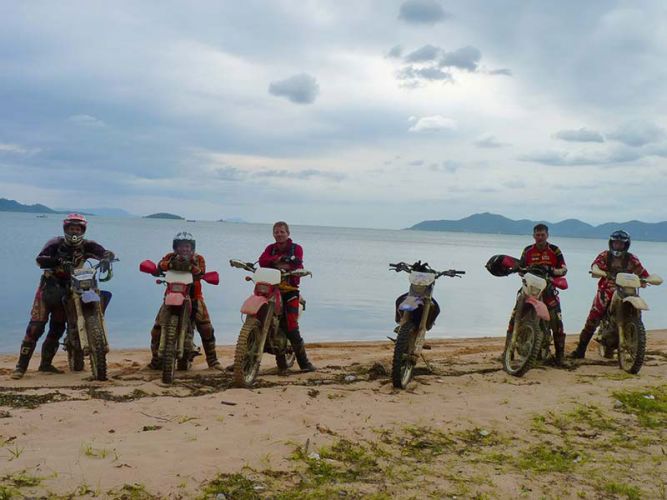 dirt-bike-tours-cambodia-kep-beach