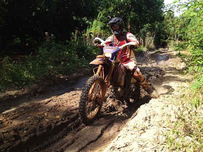 off-road-tours-cambodia-mudny-ruts
