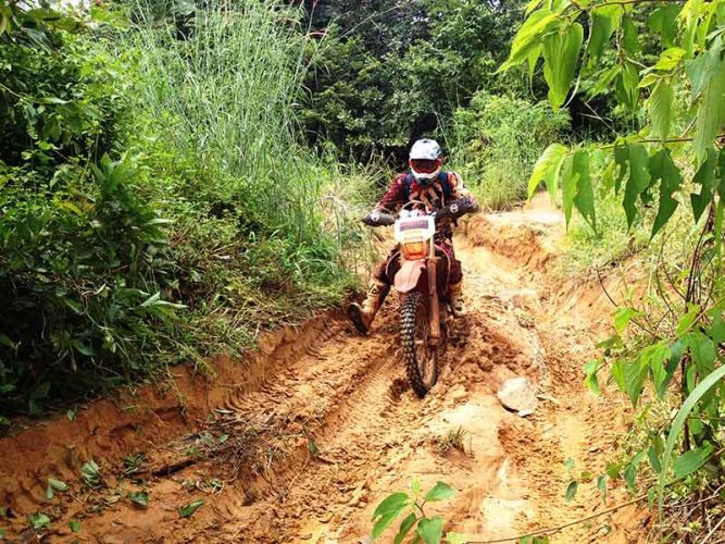off-road-tours-cambodia-gnarly-section