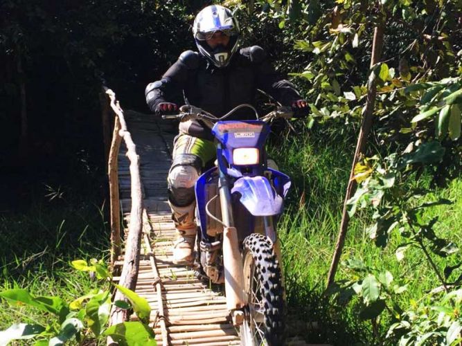 dirt-bike-tours-cambodia-bridgesr