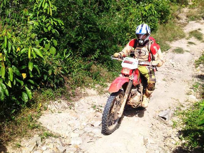dirt-bike-tours-cambodia-lone-ranger