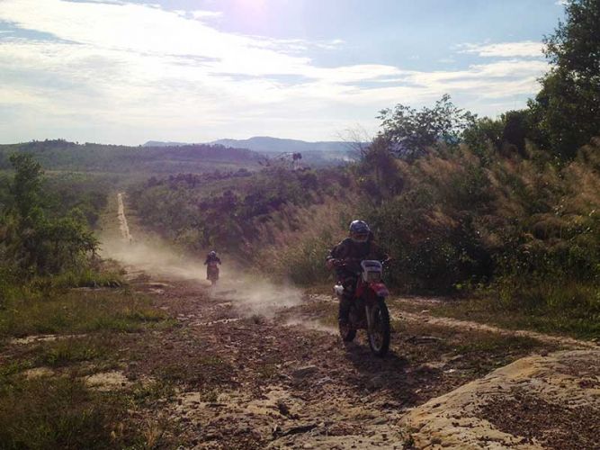 dirt-bike-tours-cambodia-end-day